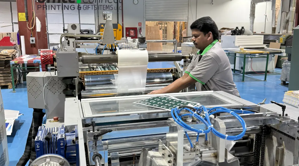 Corporate printing services in Dubai for brochures and stationery