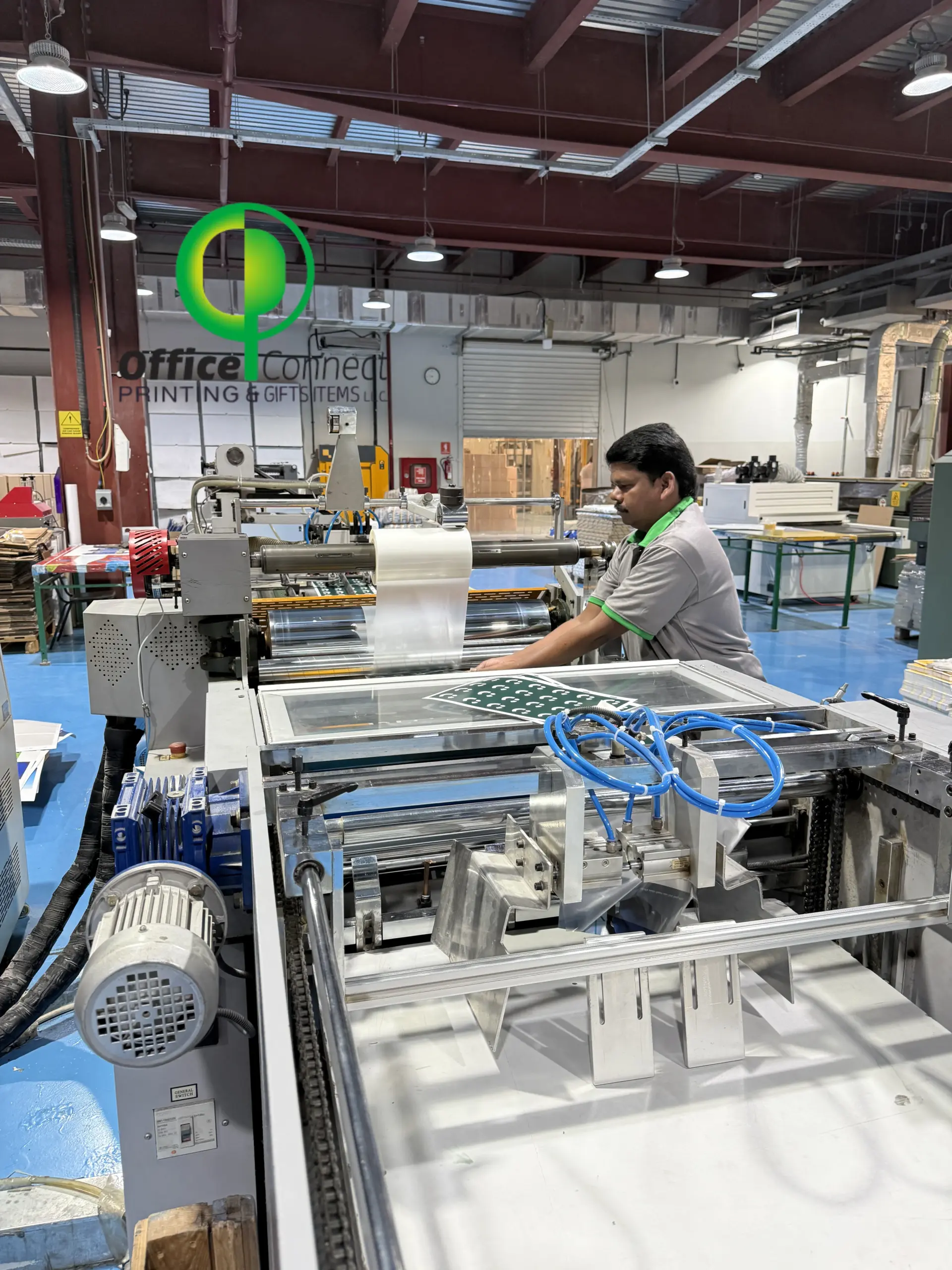Corporate printing services in Dubai for brochures and stationery