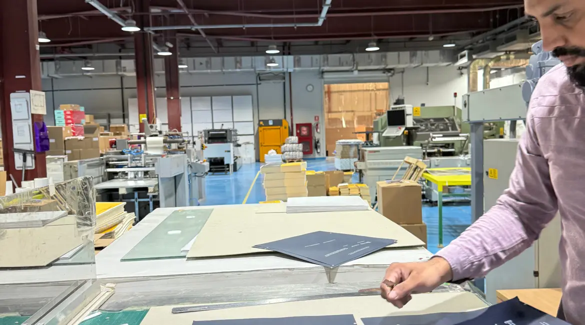Best printing service in Dubai for high quality corporate printing and branded materials